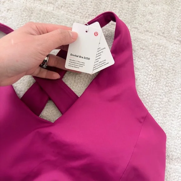 Lululemon Envital Bra (6- D/DD) – Magenta Purple - Picture 3 of 6